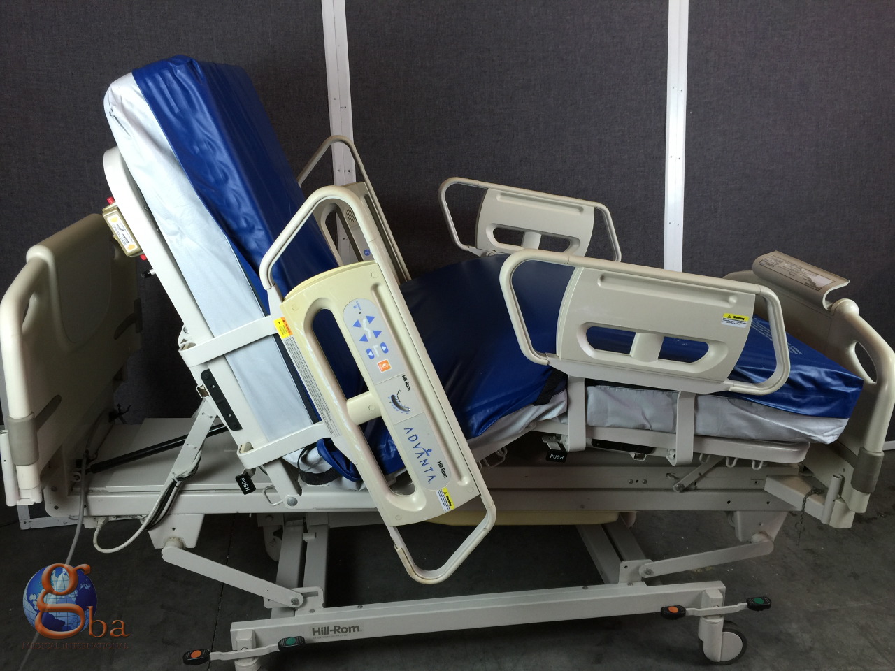 HillRom Advanta P1600 Fully Electric Adjustable Hospital Bed with