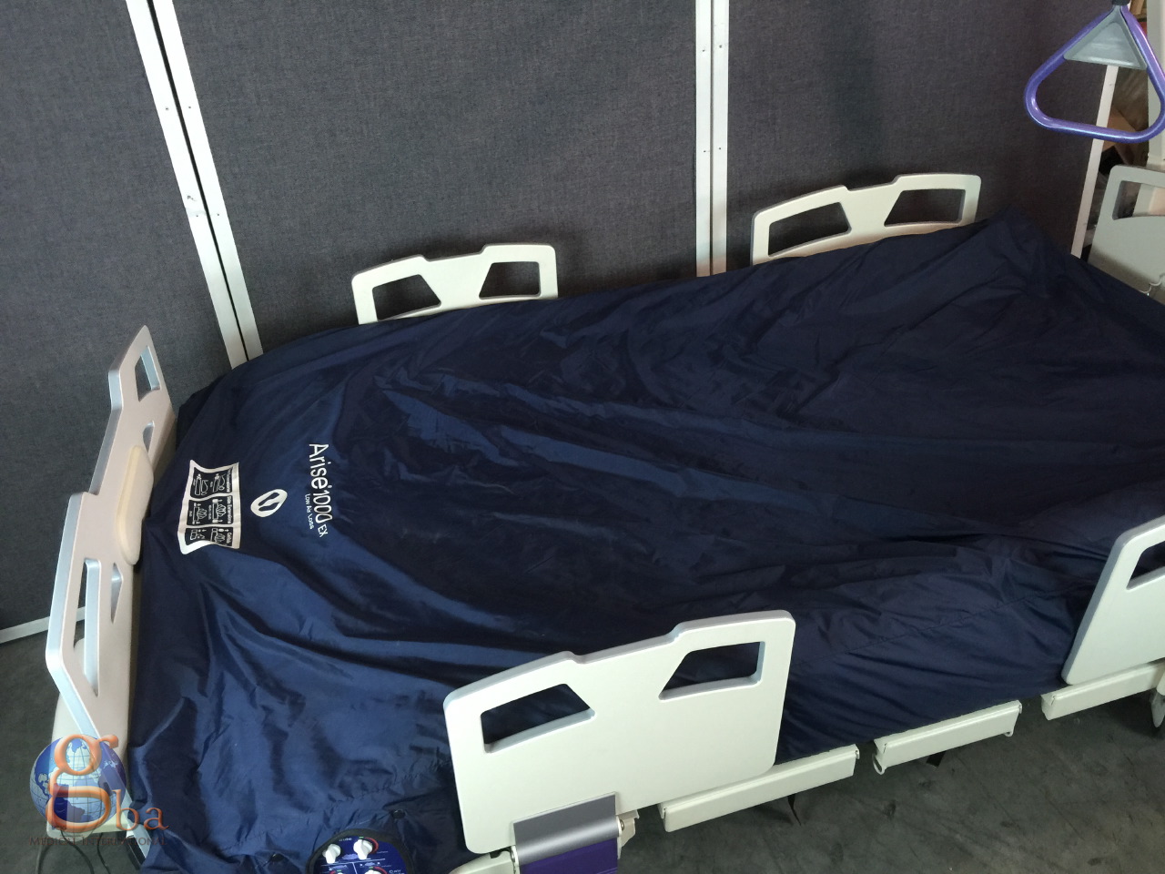 Joerns Stryker Bariatric Hospital Bed BARI10A Arise 1000EX Low Air Loss