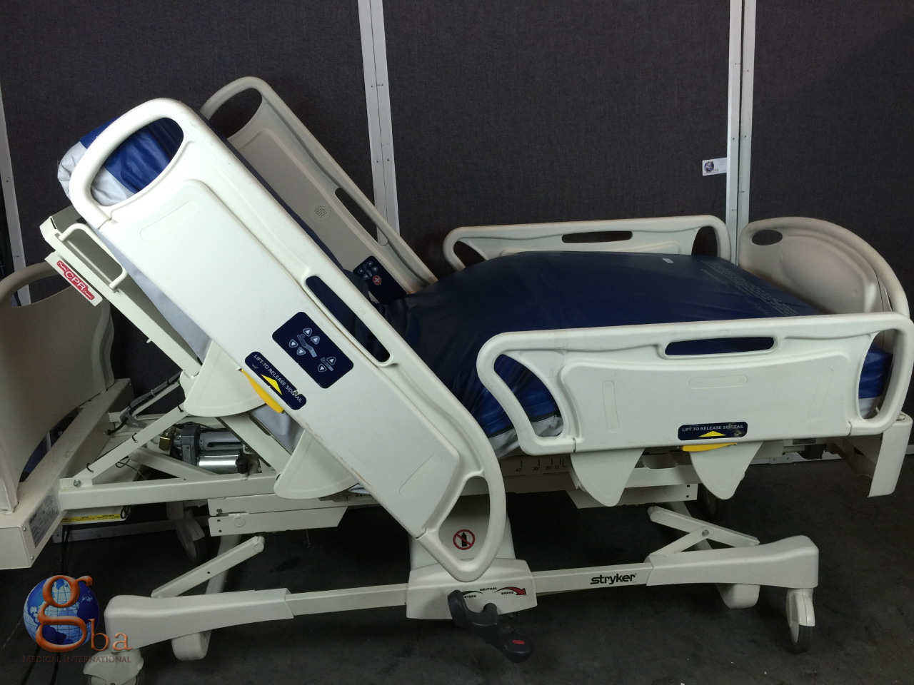 Stryker FL28EX GoBed II Med/Surg Electric Hospital Bed Scale eBay